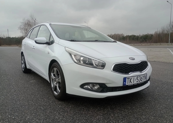 Kia Ceed cena 27500 przebieg: 204000, rok produkcji 2014 z Człuchów małe 326